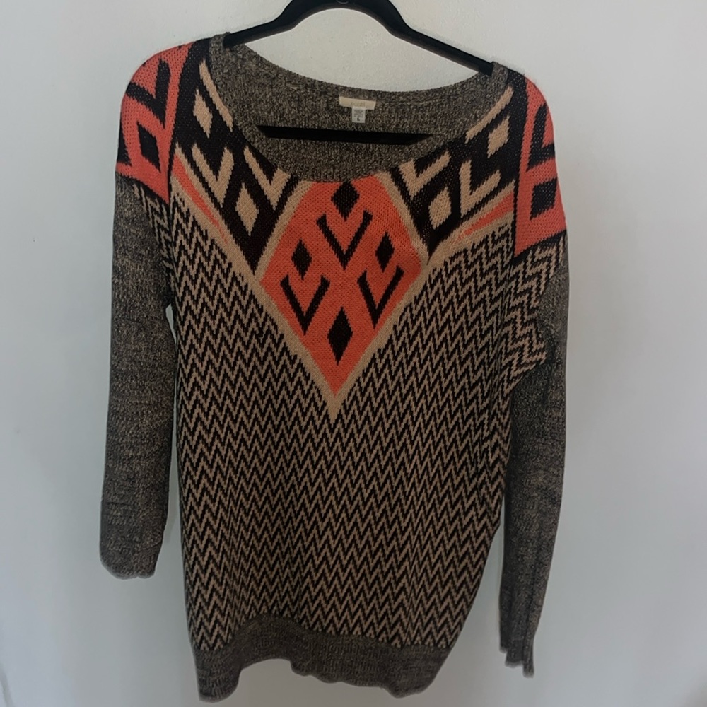 Fun colorful sweater / design!! Size L